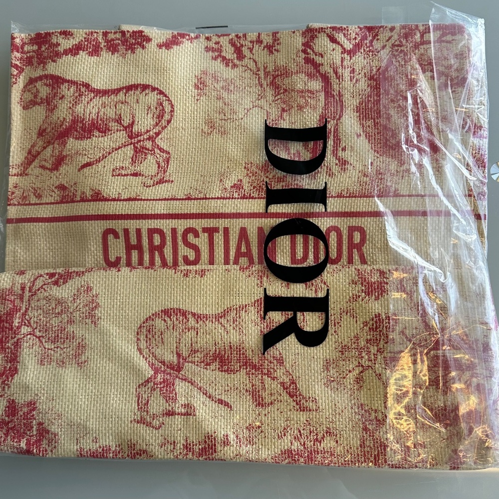 Christian Dior Dioriviera Pink Straw Tote - GWP Rare Color